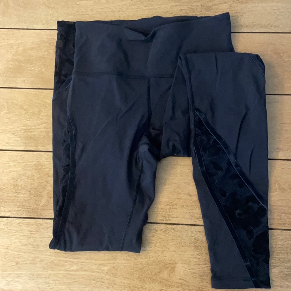 Lululemon Leggings Velvet Special Edition Sz 6